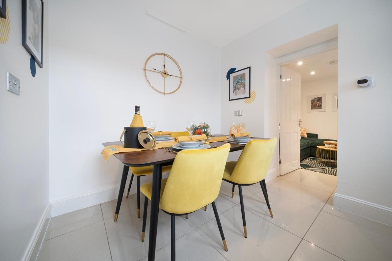 1 Bed House, Free Parking, 15 Minutes From Cheltenham Races Gloucester Exterior foto